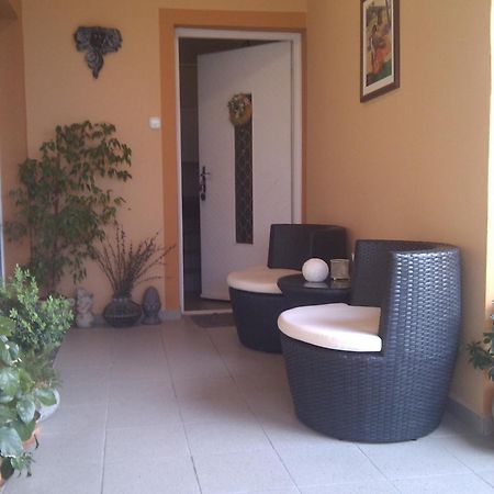 Szecsenyi Apartman เฮวิซ ภายนอก รูปภาพ