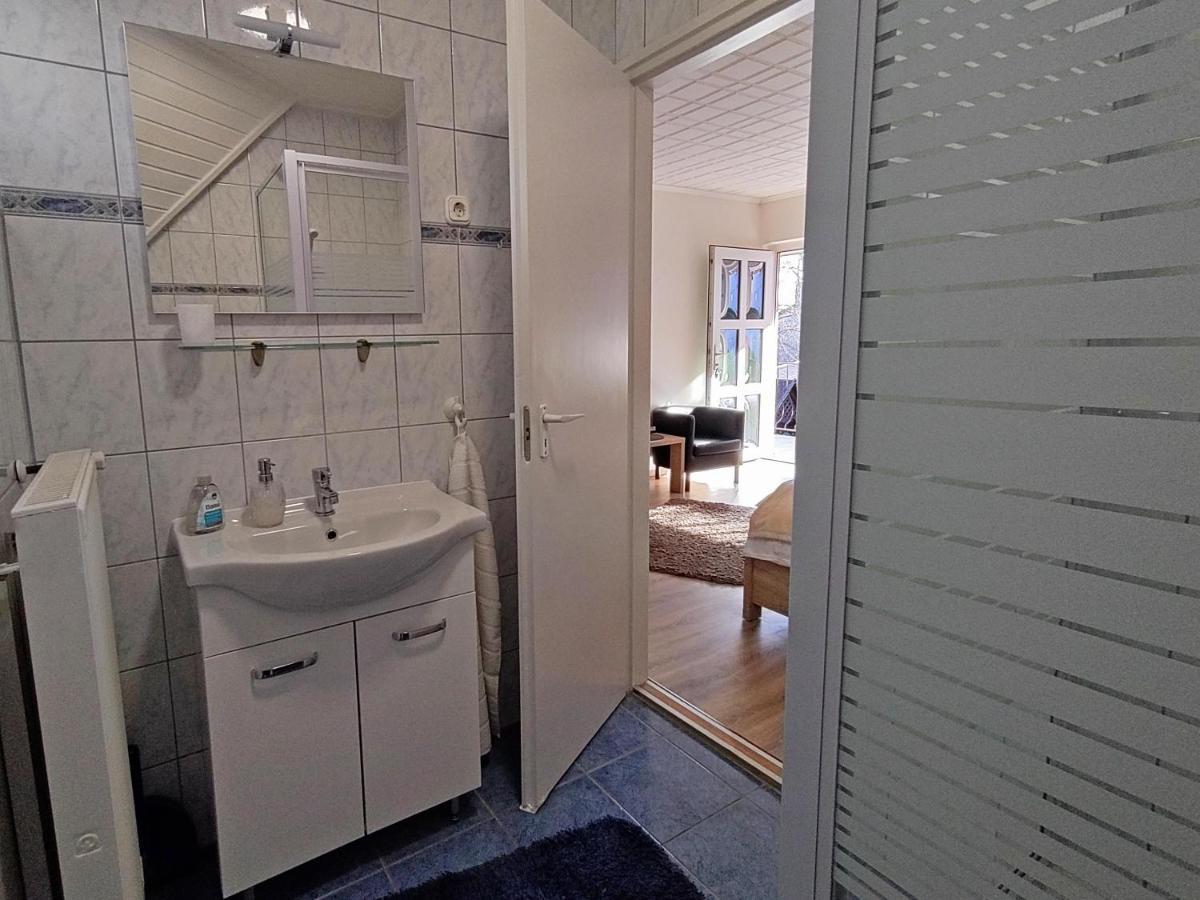 Szecsenyi Apartman เฮวิซ ภายนอก รูปภาพ