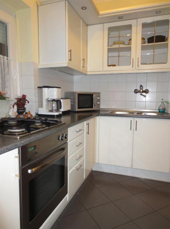 Szecsenyi Apartman เฮวิซ ภายนอก รูปภาพ